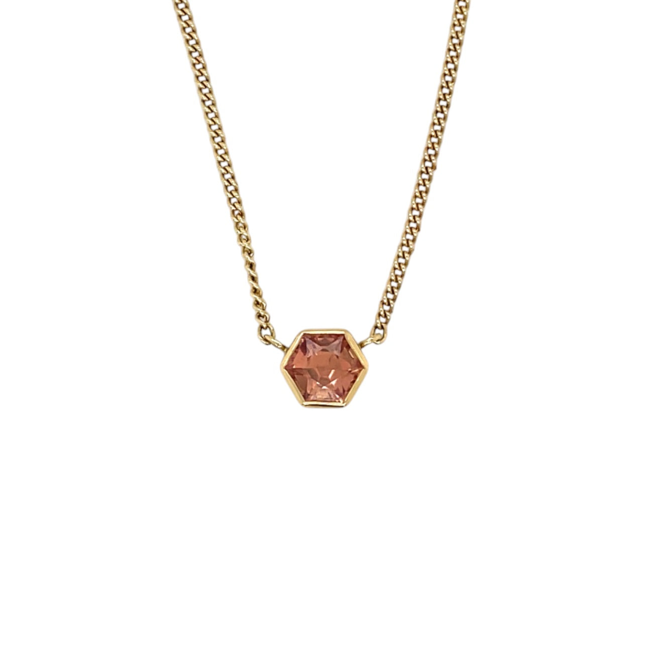 18ct Yellow Gold Peach Sapphire Pendant & Chain (16")