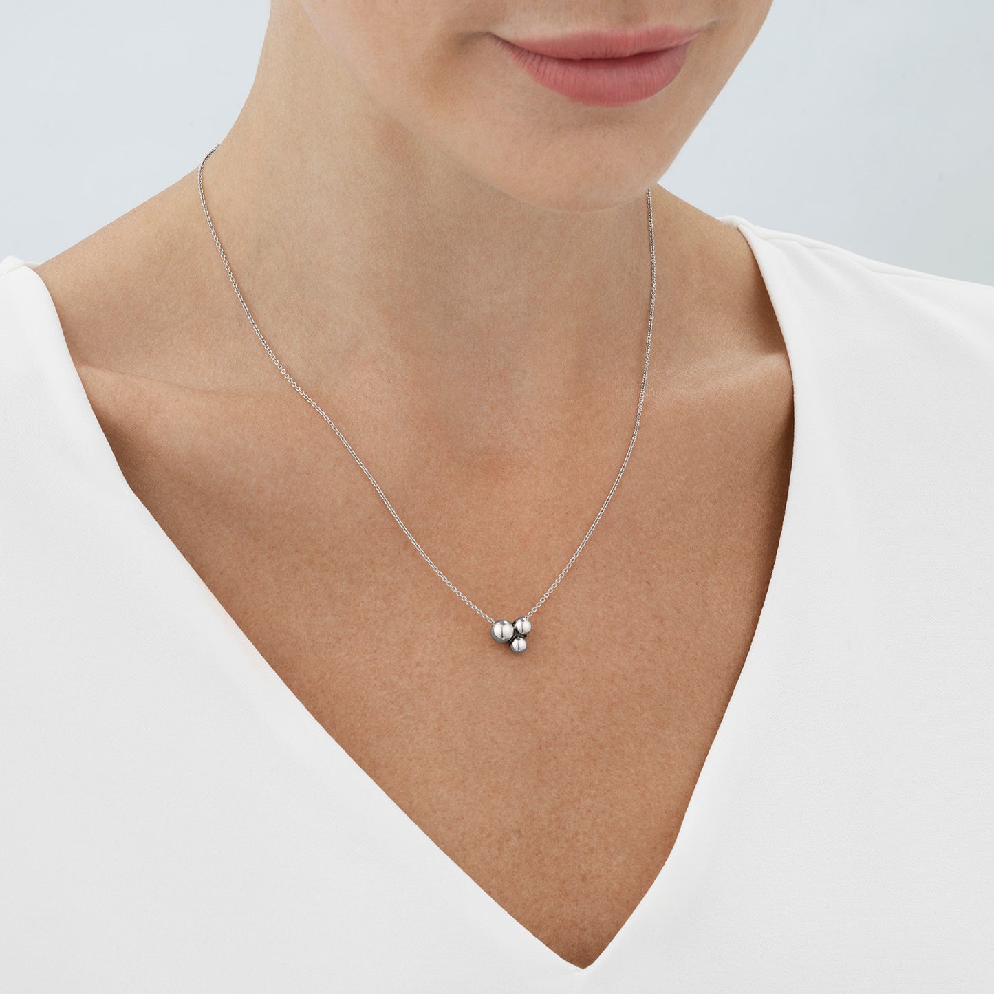 Silver Moonlight Grapes Necklace With Pendant