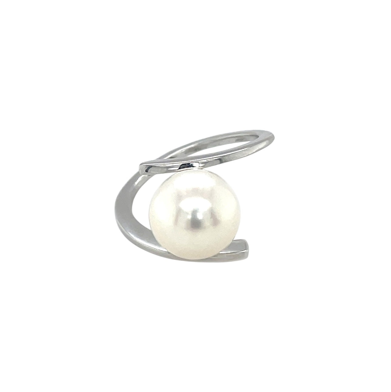 18ct White Gold Freshwater Pearl Solitaire Ring (O1/2)