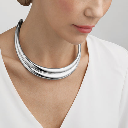 Silver Curve Neck Ring