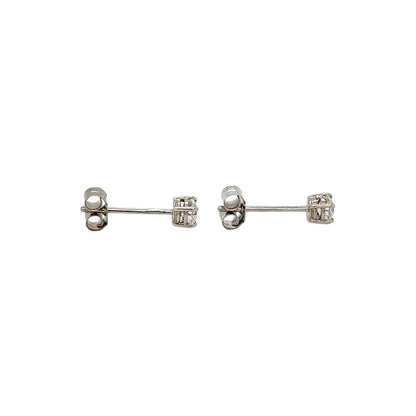 18ct White Gold Diamond Stud Earrings