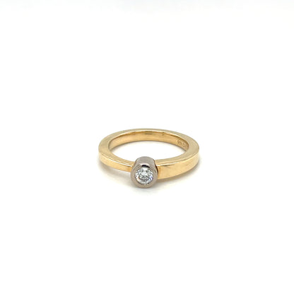 18ct Yellow & White Gold Asymmetrical Diamond Solitaire Ring