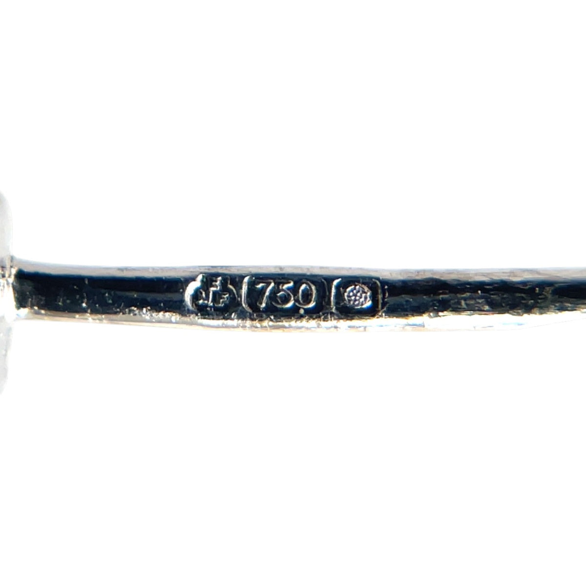 18ct White Gold Diamond Stud Earrings