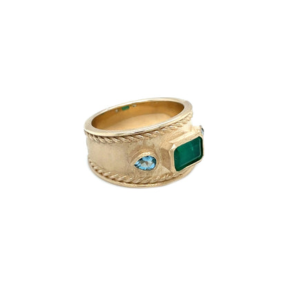 9ct Yellow Gold Emerald & Aquamarine Roman Style Ring (M)