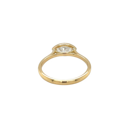 18ct Yellow Gold Marquise Cut Diamond Ring (N)