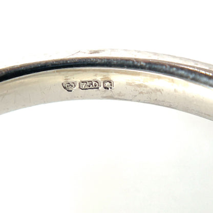 18ct White Gold Three Stone Diamond Ring